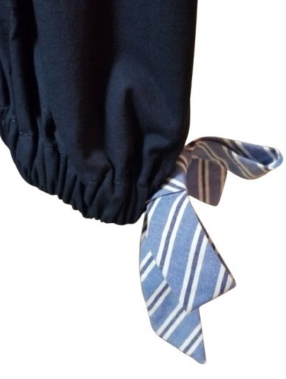 🆕️⬇️LAST ONE! Heyton Navy Button Front Dress With Tie Cuff - Picture 3 of 8